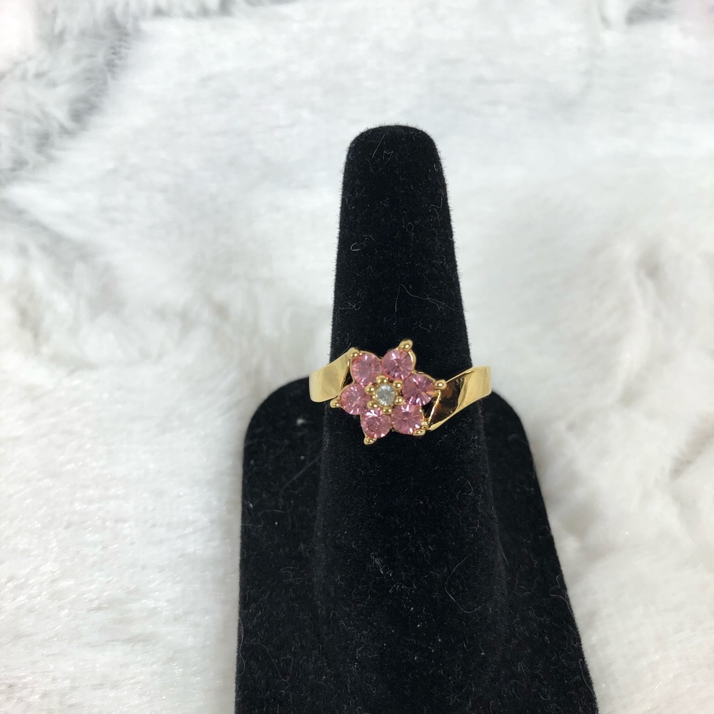 Avon Rhinestone Floral Cluster Ring pink & gold